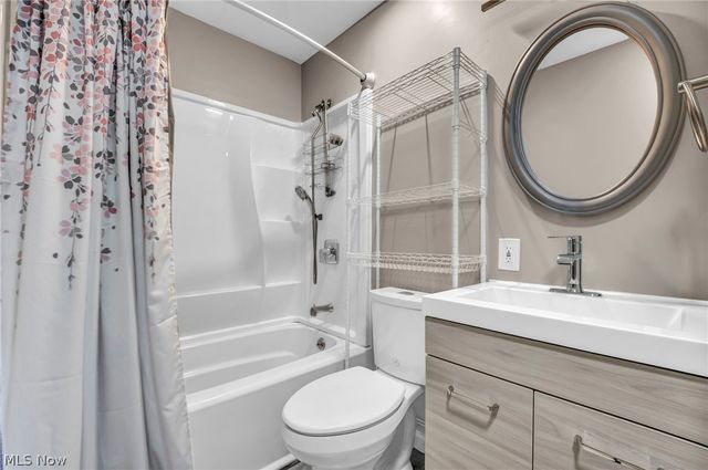 14291 Gallatin Boulevard, Brook Park, OH 44142