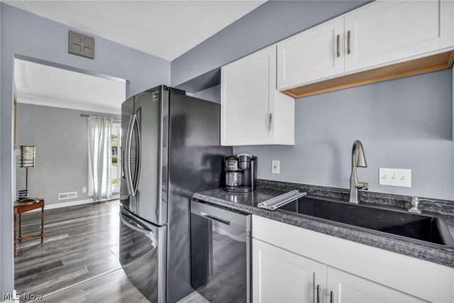 14291 Gallatin Boulevard, Brook Park, OH 44142