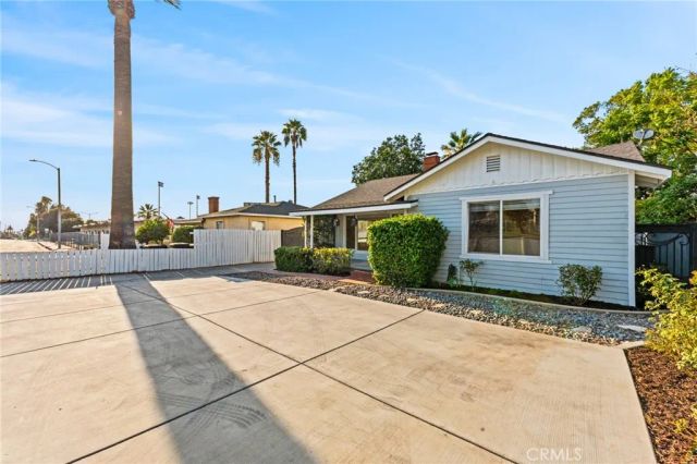 839 E Citrus, Redlands, CA 92374