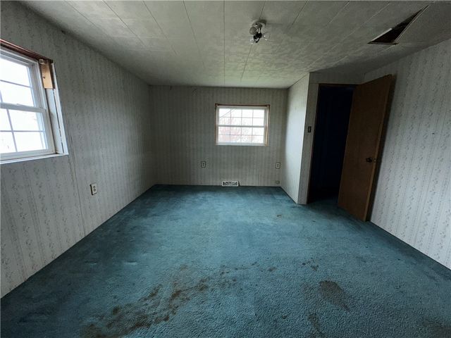 39 2nd St, Georges Twp, PA 15401