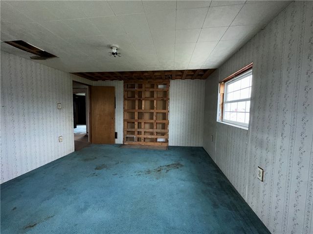 39 2nd St, Georges Twp, PA 15401