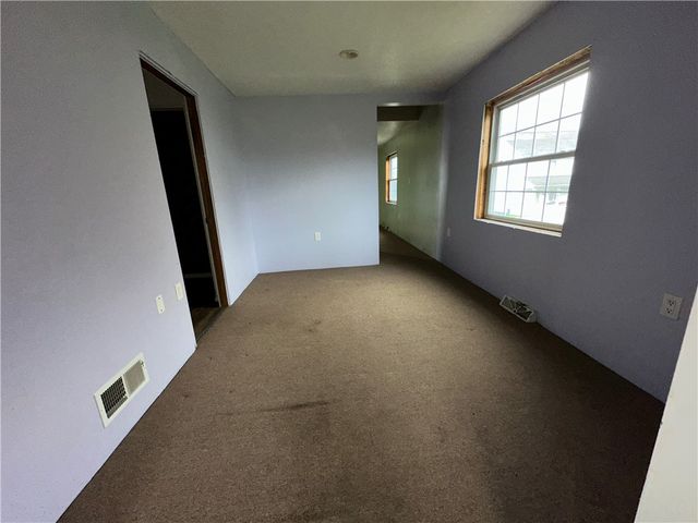 39 2nd St, Georges Twp, PA 15401