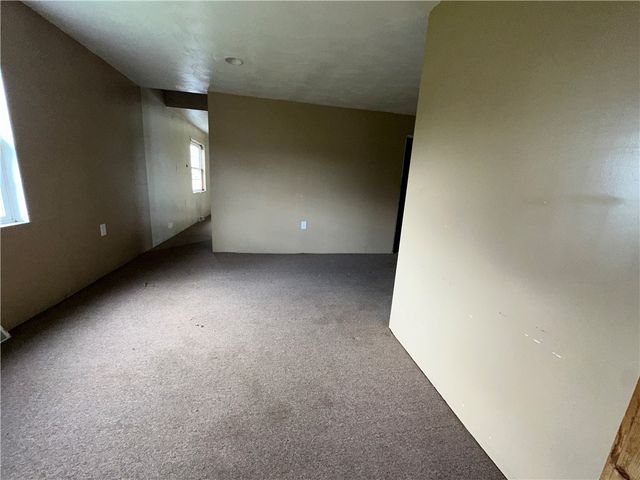 39 2nd St, Georges Twp, PA 15401