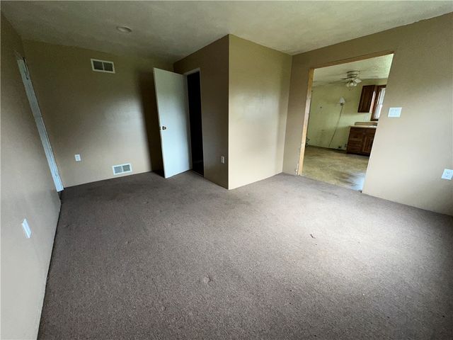 39 2nd St, Georges Twp, PA 15401