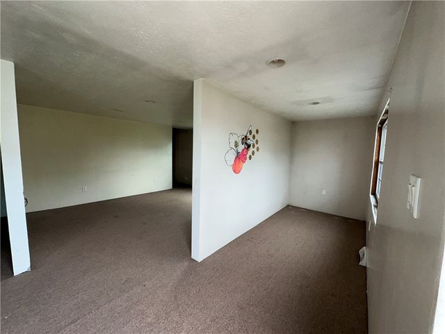 39 2nd St, Georges Twp, PA 15401