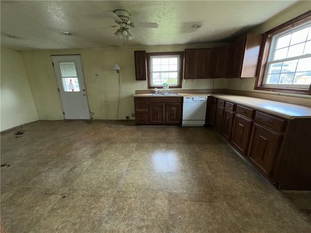 39 2nd St, Georges Twp, PA 15401