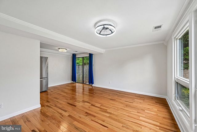 464 WEST CT, Glen Burnie, MD 21061
