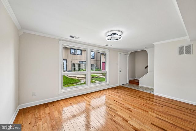 464 WEST CT, Glen Burnie, MD 21061