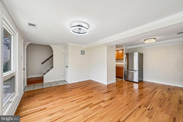 464 WEST CT, Glen Burnie, MD 21061