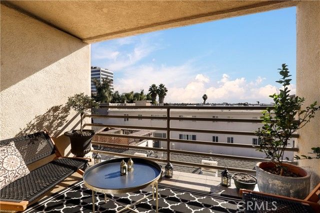 1214 14th Street 203, Santa Monica, CA 90404