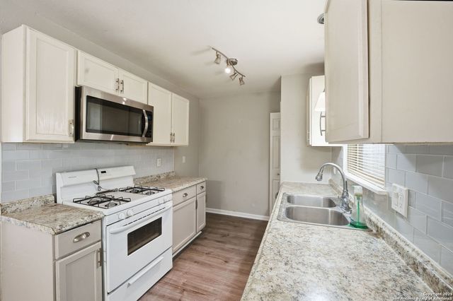 12907 Waynesboro, San Antonio, TX 78233