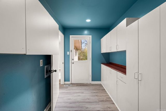 9815 Brooks Ln Lane, Little Rock, AR 72205