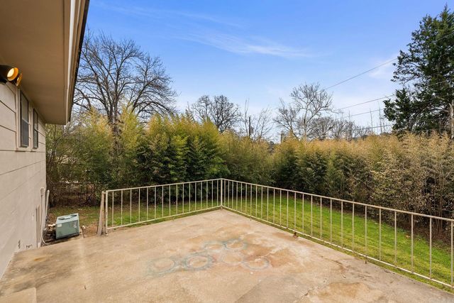 9815 Brooks Ln Lane, Little Rock, AR 72205