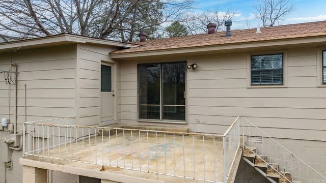 9815 Brooks Ln Lane, Little Rock, AR 72205