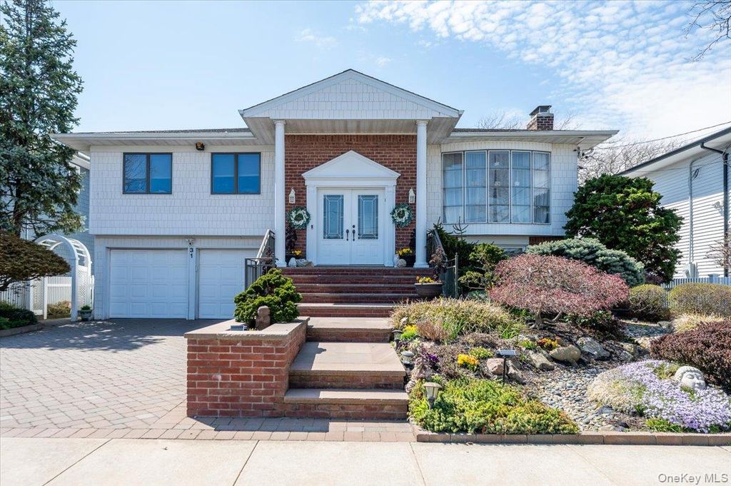 31 Regent Drive, Lido Beach, NY 11561