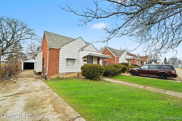 8435 Warwick Street, Detroit, MI 48228