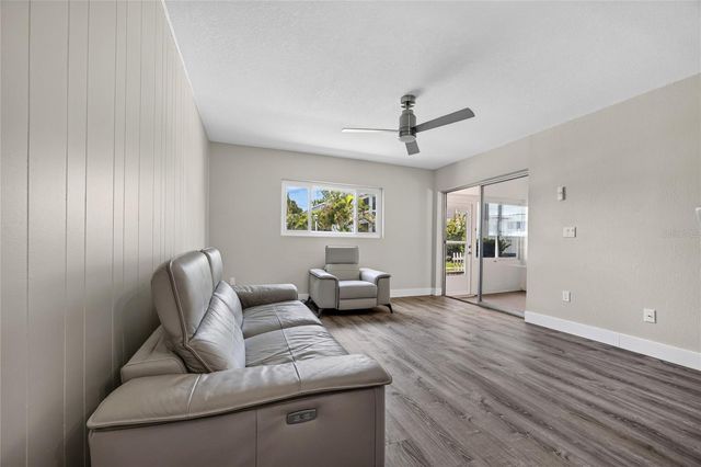 22375 EDGEWATER DRIVE 124, Punta Gorda, FL 33980