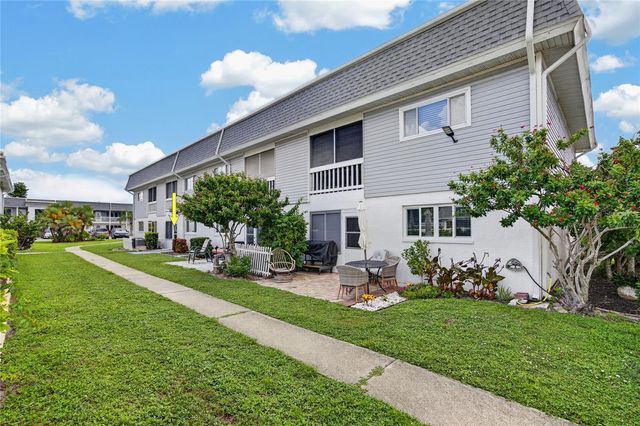 22375 EDGEWATER DRIVE 124, Punta Gorda, FL 33980