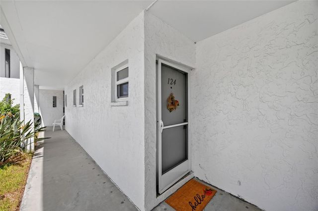 22375 EDGEWATER DRIVE 124, Punta Gorda, FL 33980