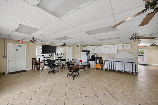 22375 EDGEWATER DRIVE 124, Punta Gorda, FL 33980