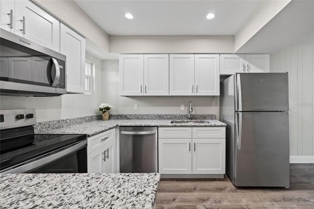 22375 EDGEWATER DRIVE 124, Punta Gorda, FL 33980