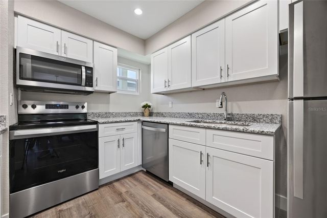 22375 EDGEWATER DRIVE 124, Punta Gorda, FL 33980