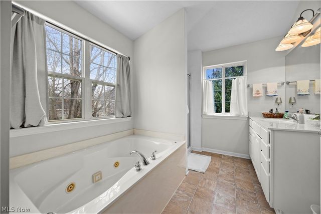 37802 Quail Hollow, Avon, OH 44011