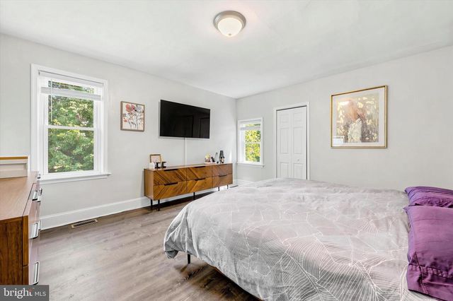 303 N WARWICK RD, Magnolia, NJ 08049