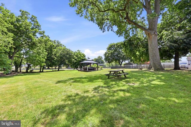 303 N WARWICK RD, Magnolia, NJ 08049