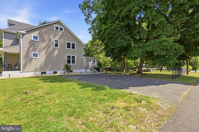 303 N WARWICK RD, Magnolia, NJ 08049