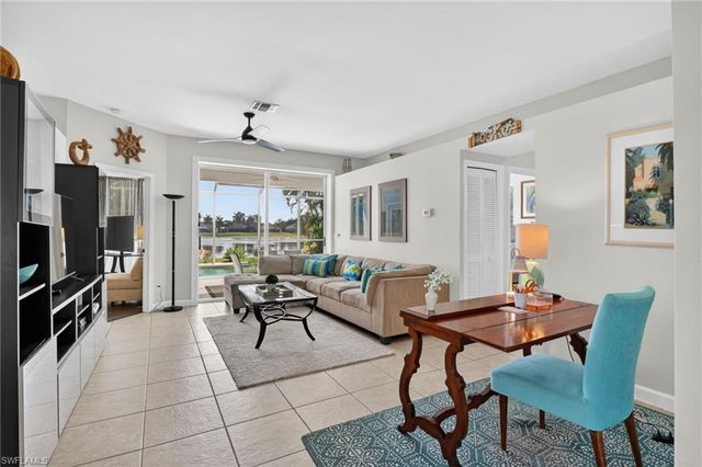 912 Briarwood BLVD, Naples, FL 34104