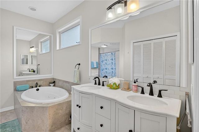 912 Briarwood BLVD, Naples, FL 34104