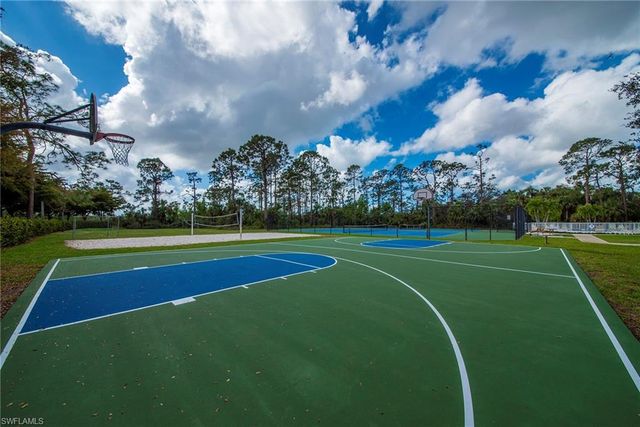 912 Briarwood BLVD, Naples, FL 34104