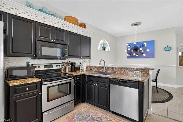 912 Briarwood BLVD, Naples, FL 34104