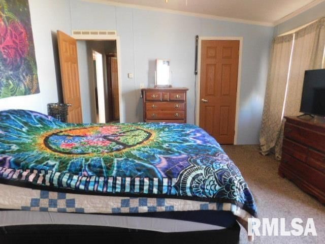 120 W 7TH Street, Coal Valley, IL 61240