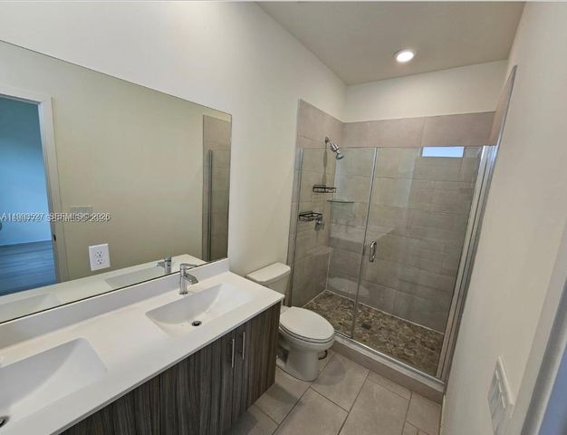 15819 NW 91st Ct, Miami Lakes, FL 33018