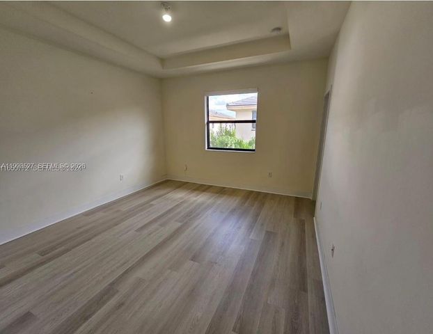 15819 NW 91st Ct, Miami Lakes, FL 33018