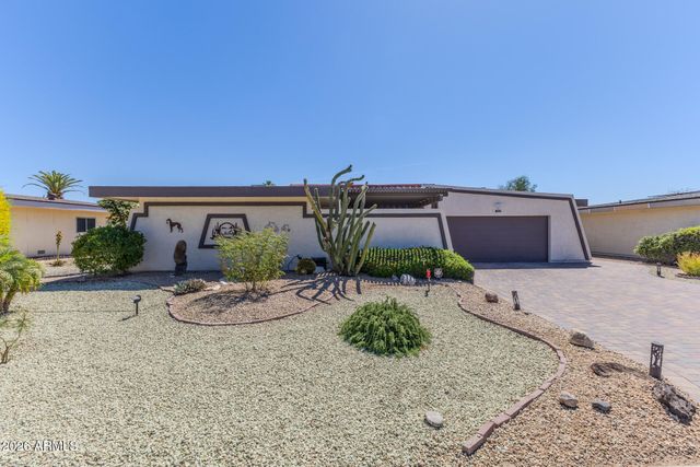 10809 W PALMERAS Drive, Sun City, AZ 85373