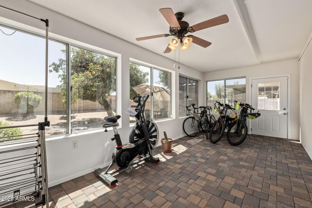 10809 W PALMERAS Drive, Sun City, AZ 85373