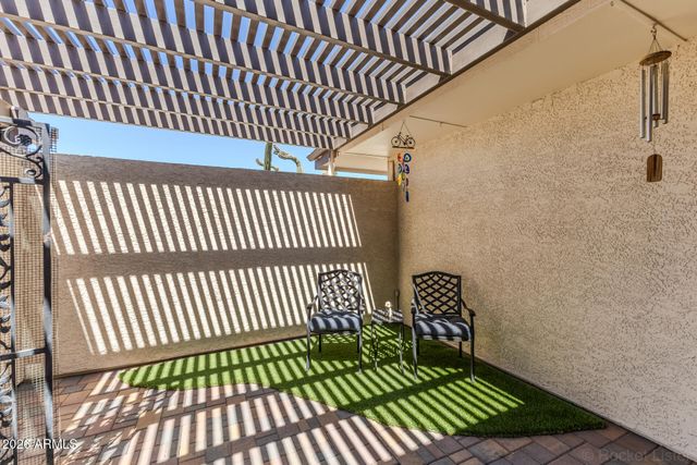 10809 W PALMERAS Drive, Sun City, AZ 85373