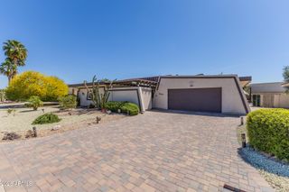 10809 W PALMERAS Drive, Sun City, AZ 85373