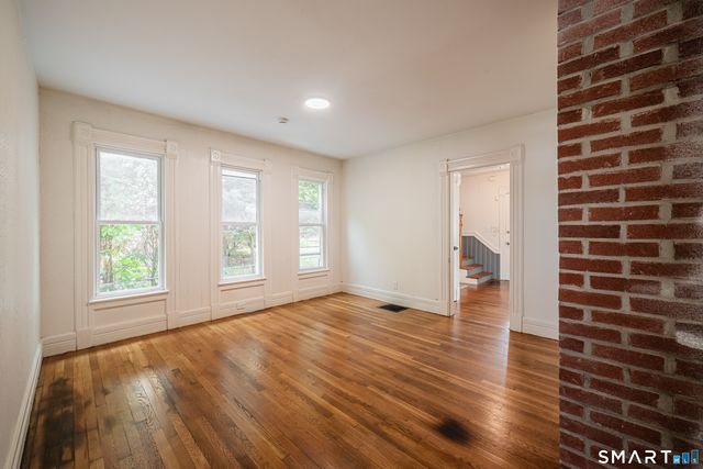 32 Elm Street, Bristol, CT 06010