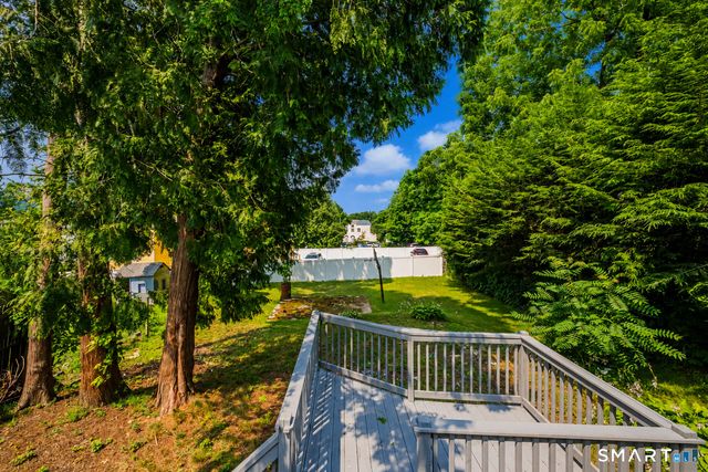 32 Elm Street, Bristol, CT 06010