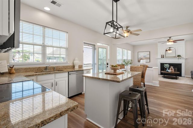 8518 Dennington Grove Lane, Charlotte, NC 28277