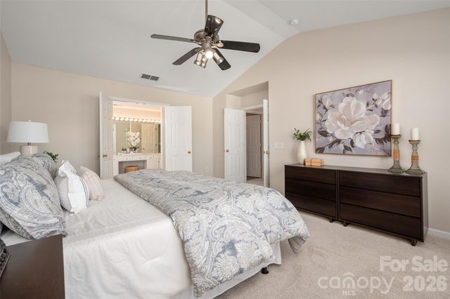 8518 Dennington Grove Lane, Charlotte, NC 28277