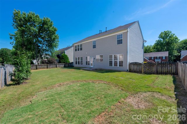 8518 Dennington Grove Lane, Charlotte, NC 28277