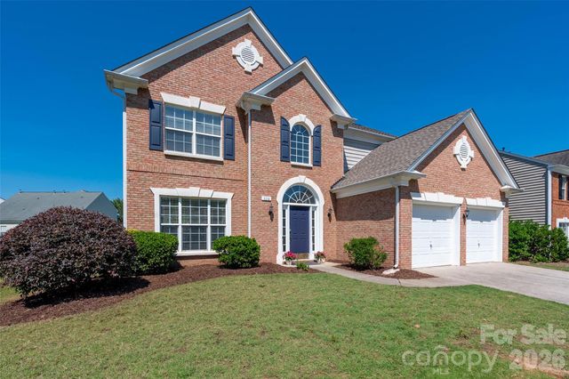 8518 Dennington Grove Lane, Charlotte, NC 28277