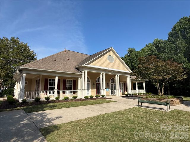 8518 Dennington Grove Lane, Charlotte, NC 28277
