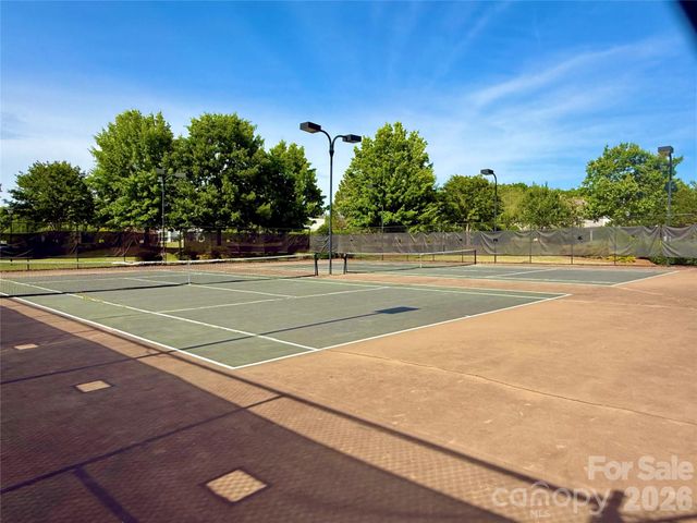 8518 Dennington Grove Lane, Charlotte, NC 28277