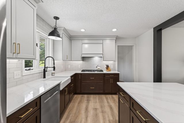 20020 Abilene Lane, Hamel, MN 55340